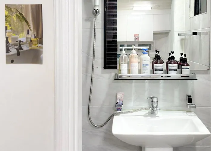 アパート 3 Minute Walk From Sindaebang Station Subway Station, Hongdae 20 Minutes #joy House